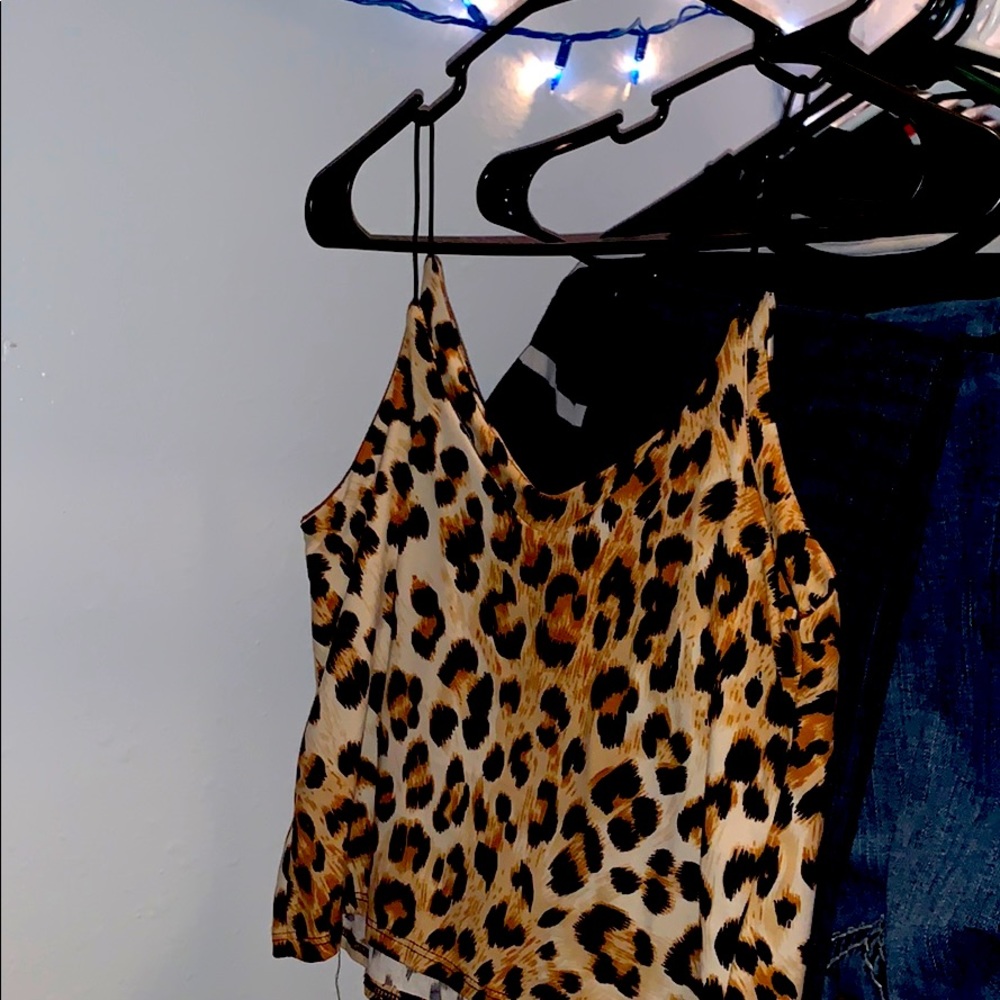 SEXY LEOPARD PRINT CROP TOP💋
